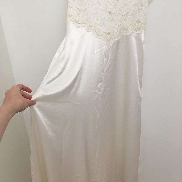 Vintage Slip - Picture 3 of 9